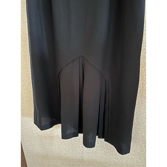 Vintage knee length skirt - Picture 3 of 8